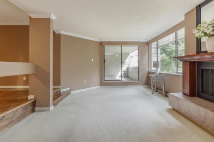 Breakfast Nook Photo of 211 15282 19 Avenue, Surrey, BC