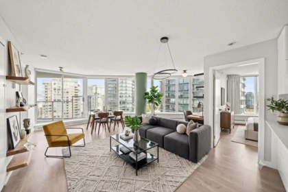 2202 689 Abbott Street, Vancouver, BC, Vancouver — Apartment/Condo for sale