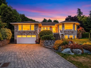16063 8 Avenue, Surrey, BC, Surrey — Single Family Residence for sale