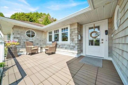 16063 8 Avenue, Surrey, BC, Surrey — Single Family Residence for sale