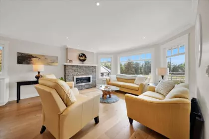 Kitchen Photo of 16063 8 Avenue, Surrey, BC