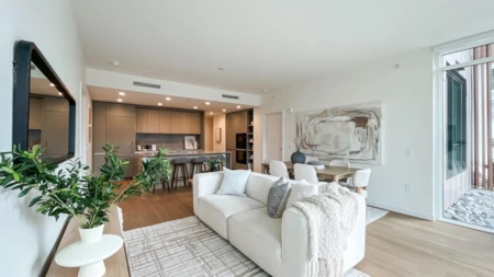 Kitchen Photo of 102 3963 Uplands Way, West Vancouver, BC