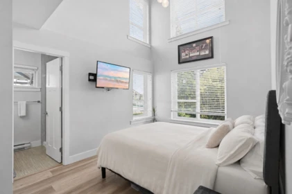 Walk-In Closet Photo of 30 20856 76 Avenue, Langley, BC