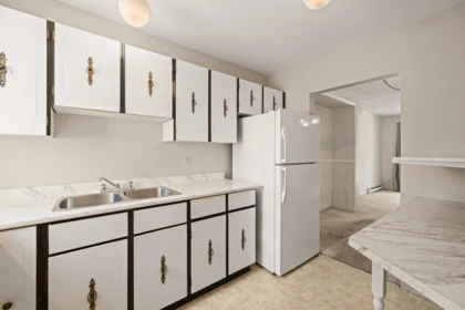 Kitchen Island Photo of 87 6665 138 Street, Surrey, BC