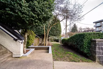Staircase Photo of 7 221 Ash Street, New Westminster, BC