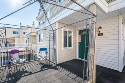 165 10077 156 Street, Surrey, BC, Surrey — Townhouse for sale