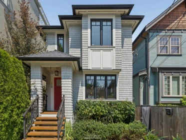 119 E 27th Avenue, Vancouver, BC, Vancouver — Single Family Residence for sale