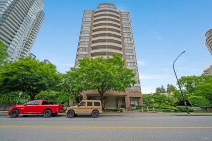 703 4830 Bennet Street, Burnaby, BC, Burnaby — Apartment/Condo for sale