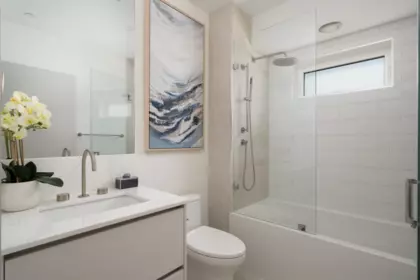 Guest Bathroom Photo of 04 6507 Cypress Street, Vancouver, BC