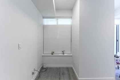 Kitchen Photo of 1714 10626 City Parkway, Surrey, BC