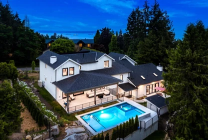Fitness Center Photo Near 4597 Woodgreen Drive, West Vancouver, BC