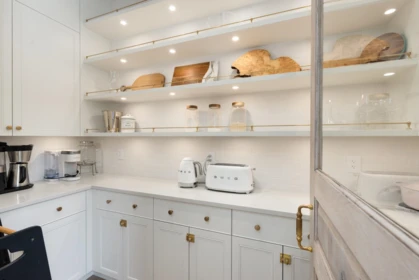 Walk-In Closet Photo of 4597 Woodgreen Drive, West Vancouver, BC