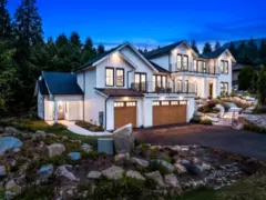 4597 Woodgreen Drive, West Vancouver, BC