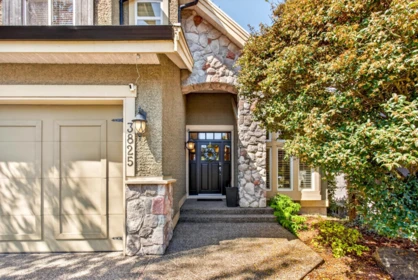 3825 154 Street, Surrey, BC, Surrey — Single Family Residence for sale