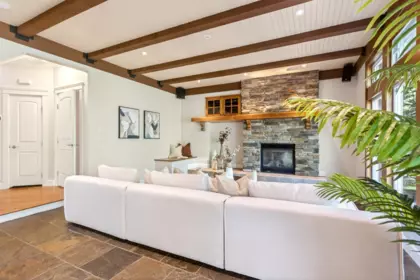 Kitchen Island Photo of 3825 154 Street, Surrey, BC
