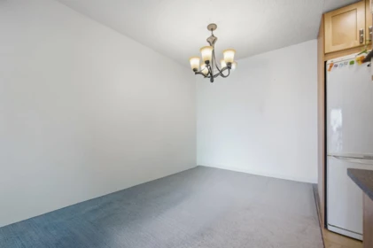 Walk-In Closet Photo of 307 2710 Lonsdale Avenue, North Vancouver, BC