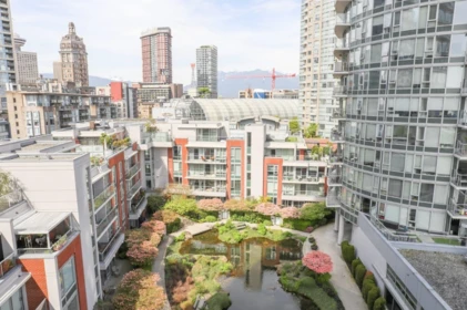 1009 688 Abbott Street, Vancouver, BC, Vancouver — Apartment/Condo for sale