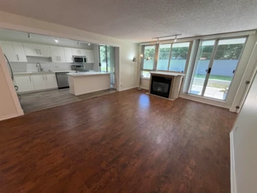 104 555 Austin Avenue, Coquitlam, BC, Coquitlam — Apartment/Condo for sale