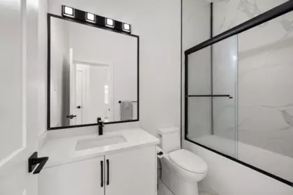 Hot Tub / Spa Photo of 34030 Parr Avenue, Mission, BC