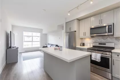 303 14605 Mcdougall Drive, Surrey, BC, Surrey — Apartment/Condo for sale