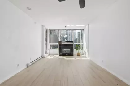 Breakfast Nook Photo of 903 1328 W Pender Street, Vancouver, BC