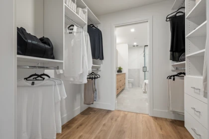Powder Room Photo of 302 33160 Plaxton Crescent, Abbotsford, BC