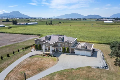 8703 Upper Prairie Road, Chilliwack, BC, Chilliwack — Single Family Residence for sale