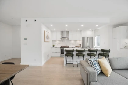 Kitchen Island Photo of 16 3596 Salal Drive, North Vancouver, BC