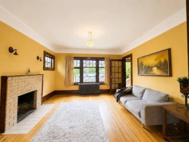Kitchen Photo of 4117 W 11th Avenue, Vancouver, BC