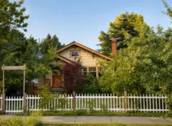 4117 W 11th Avenue, Vancouver, BC