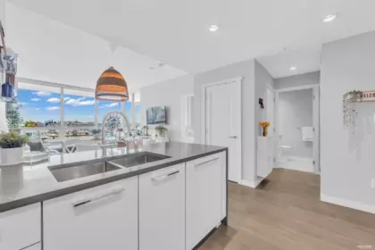 Breakfast Nook Photo of 1309 118 Carrie Cates Court, North Vancouver, BC