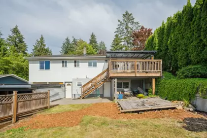 Staircase Photo of 1617 Western Drive, Port Coquitlam, BC