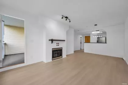 Kitchen Photo of 306 6833 Village Green, Burnaby, BC