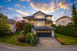 10 Cedarwood Court, Port Moody, BC
