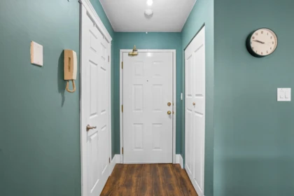 Hallway Photo of 310 2780 Ware Street, Abbotsford, BC
