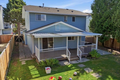Garden / Landscaping Photo of 23423 Sandpiper Avenue, Maple Ridge, BC