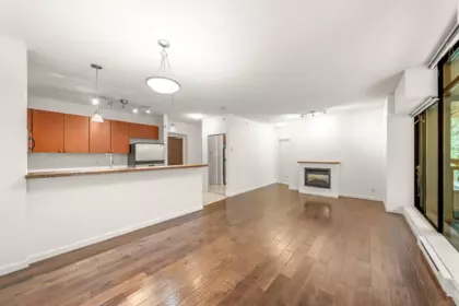 Kitchen Island Photo of 402 11 E Royal Avenue, New Westminster, BC