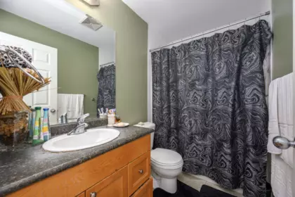Laundry Room Photo of 11382 240 Street, Maple Ridge, BC