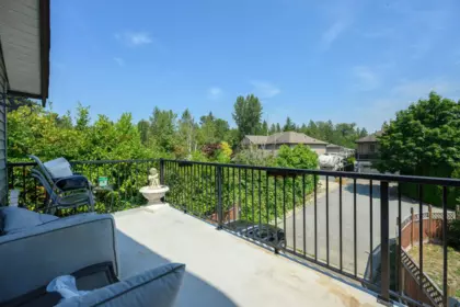 Mudroom Photo of 11382 240 Street, Maple Ridge, BC