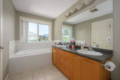 Powder Room Photo of 11382 240 Street, Maple Ridge, BC