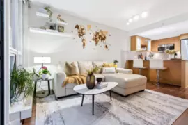 413 135 E 17 Street, North Vancouver, BC