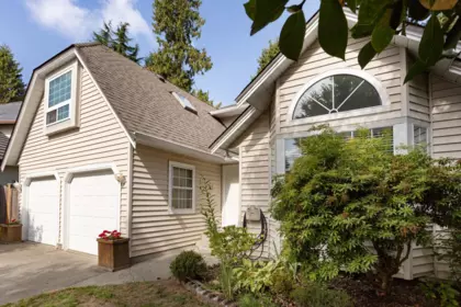 Living Room Photo of 15733 98a Avenue, Surrey, BC
