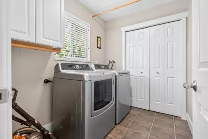 Loft / Bonus Room Photo of 15733 98a Avenue, Surrey, BC