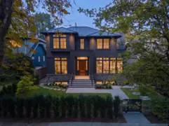 3887 W 15th Avenue, Vancouver, BC