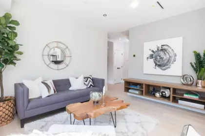 Living Room Photo of 2 1152 Comox Street, Vancouver, BC
