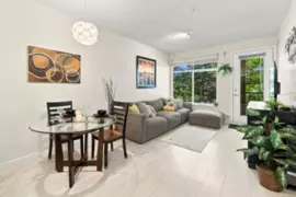 206 10499 University Drive, Surrey, BC