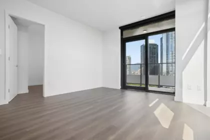 206 6608 Sussex Avenue, Burnaby, BC, Burnaby — Apartment/Condo for sale