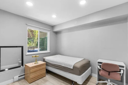 Bedroom 4 Photo of 2 302 Highland Way, Port Moody, BC