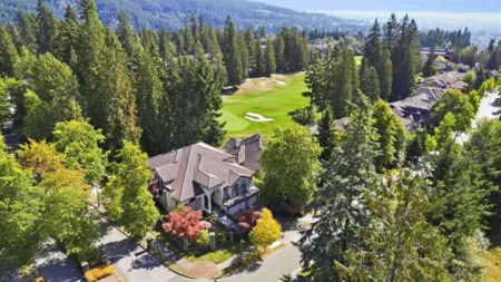 Community Amenities Photo (Clubhouse) of 3339 Plateau Boulevard, Coquitlam, BC