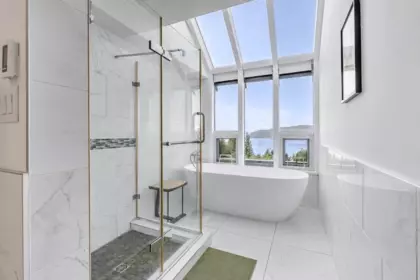 Powder Room Photo of 90 Tidewater Way, Lions Bay, BC